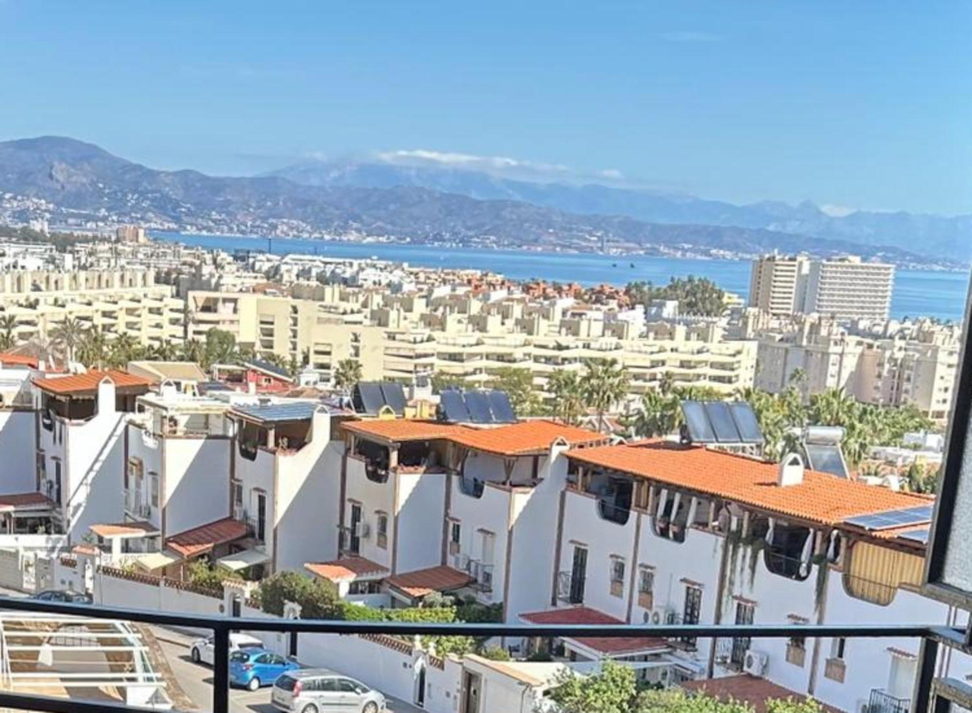 토레몰리노스 Oasis En Playamar Con Piscina 아파트 외부 사진